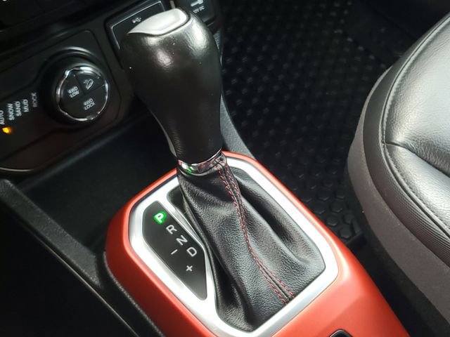 Used 2019 Jeep Renegade Trailhawk image 31