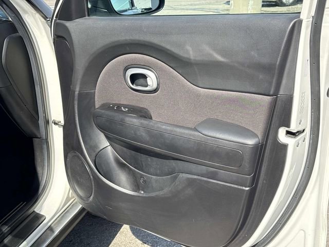 Used 2018 Kia Soul + image 16