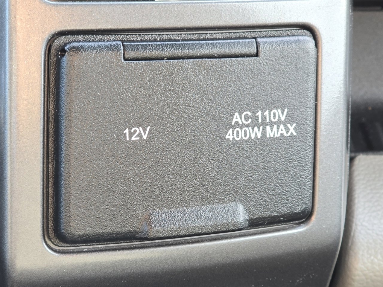 Used 2018 Ford F150 XLT w/ Equipment Group 302A Luxury image 9