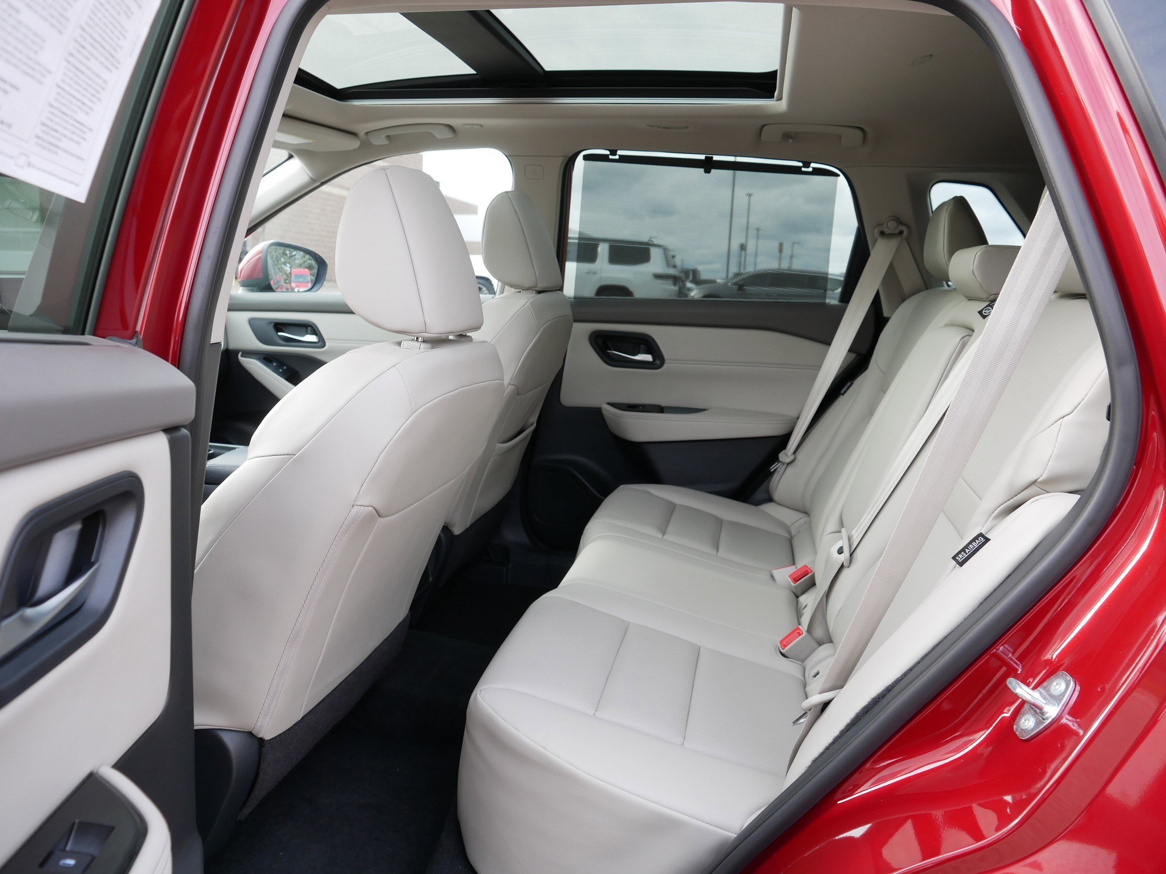 Used 2023 Nissan Rogue SV w/ SV Premium B Package image 35