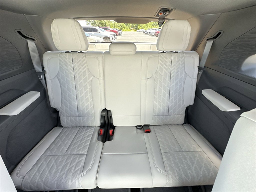 New 2025 Cadillac Escalade IQ Luxury 1 w/ Smart Trailering package image 24