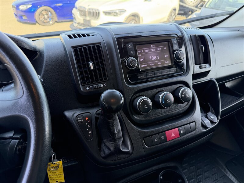 Used 2021 RAM ProMaster 2500 w/ Convenience Group FWD image 13