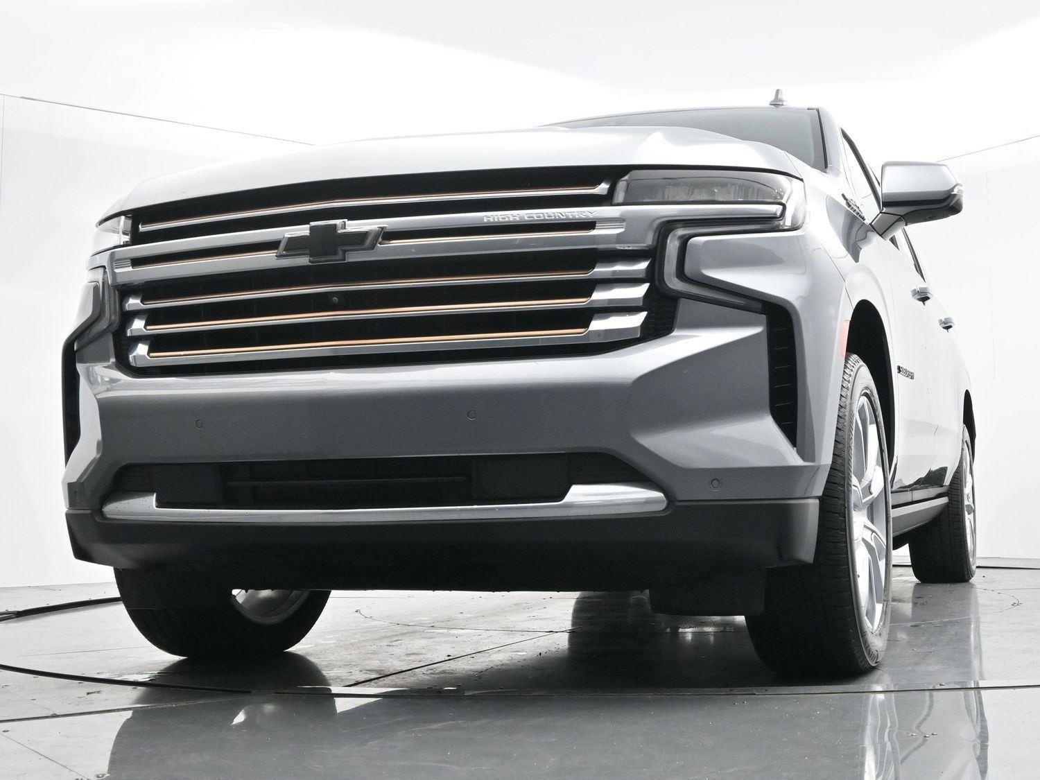 Used 2022 Chevrolet Suburban High Country image 53