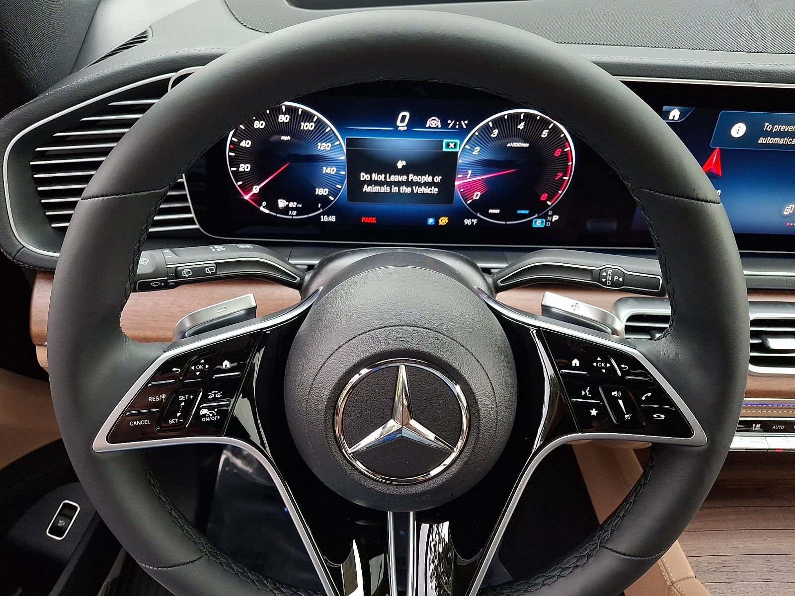 New 2026 Mercedes-Benz GLE 450 4MATIC image 16