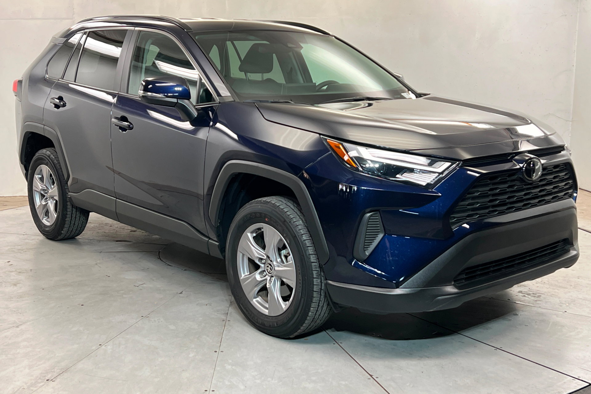 Certified 2025 Toyota RAV4 XLE AWD/4WD image 8