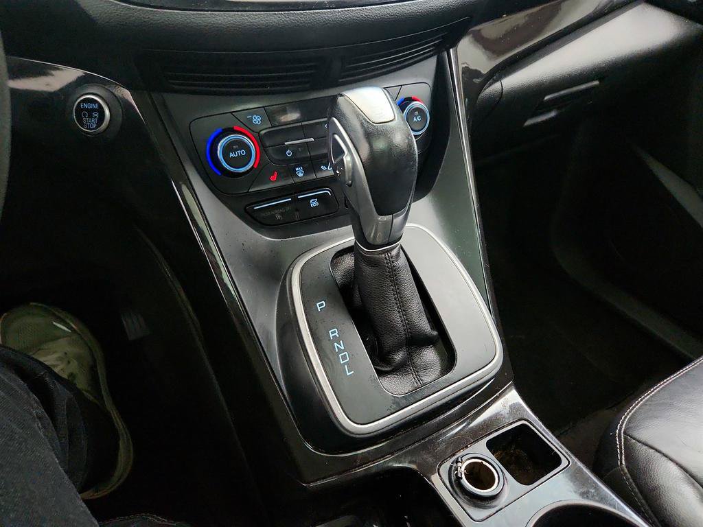 Used 2017 Ford C-MAX Titanium w/ Equipment Group 301A FWD image 18