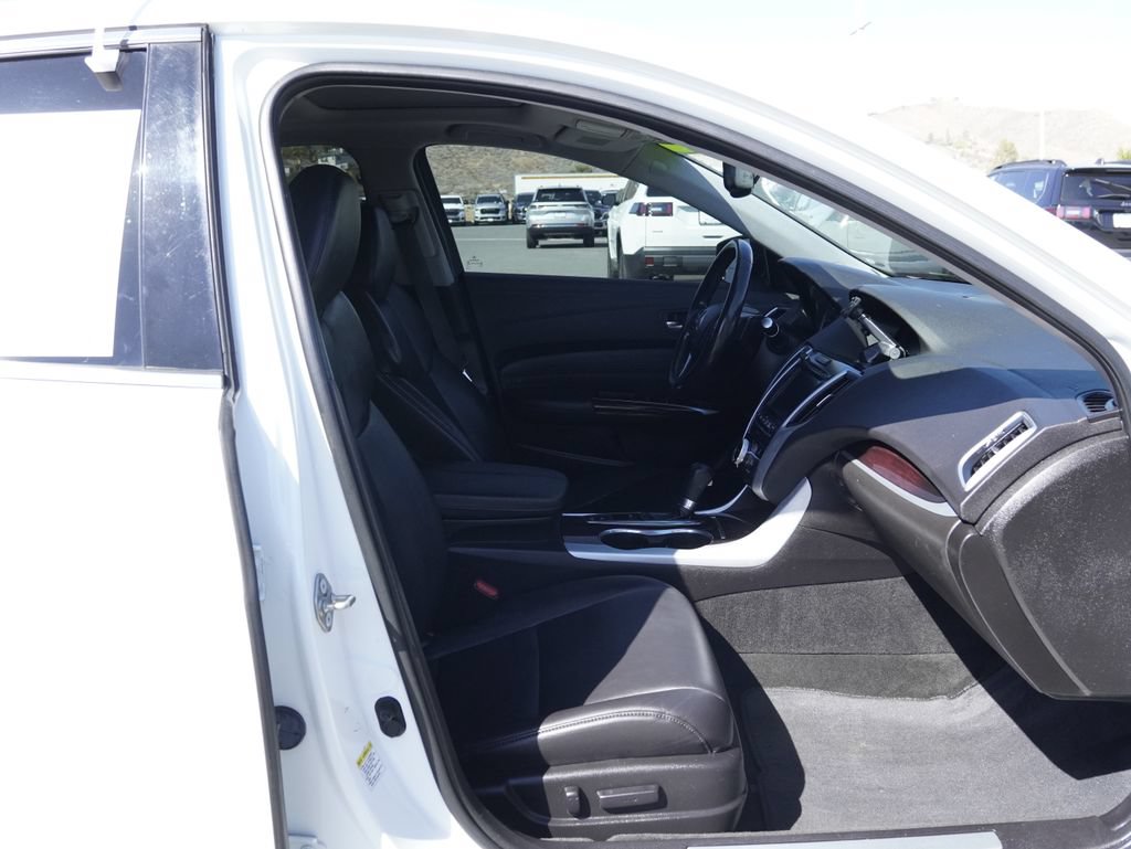 Used 2017 Acura TLX FWD image 26