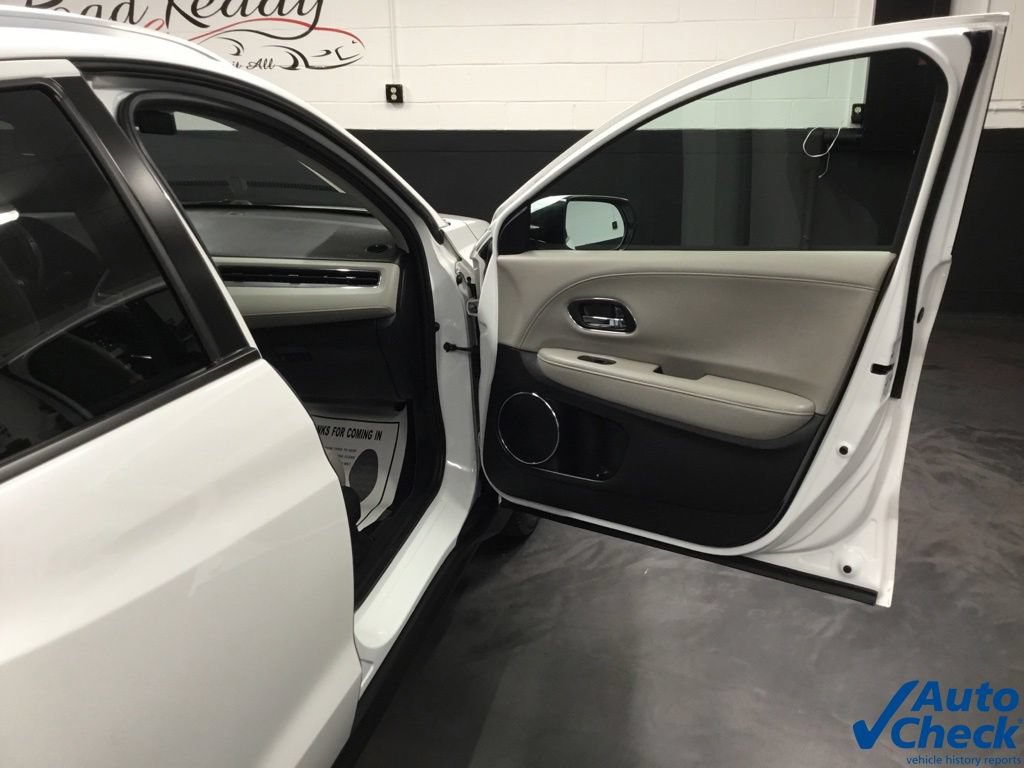 Used 2021 Honda HR-V EX-L image 37