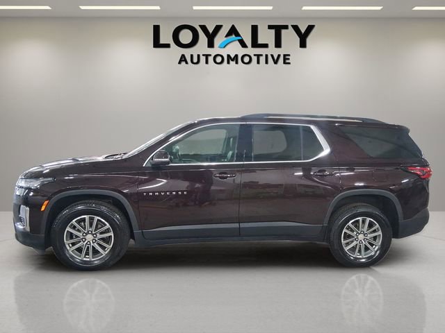 Used 2023 Chevrolet Traverse LT image 2
