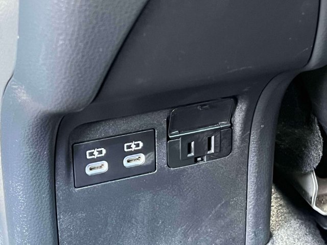 Certified 2024 Toyota Prius Prime FWD image 20
