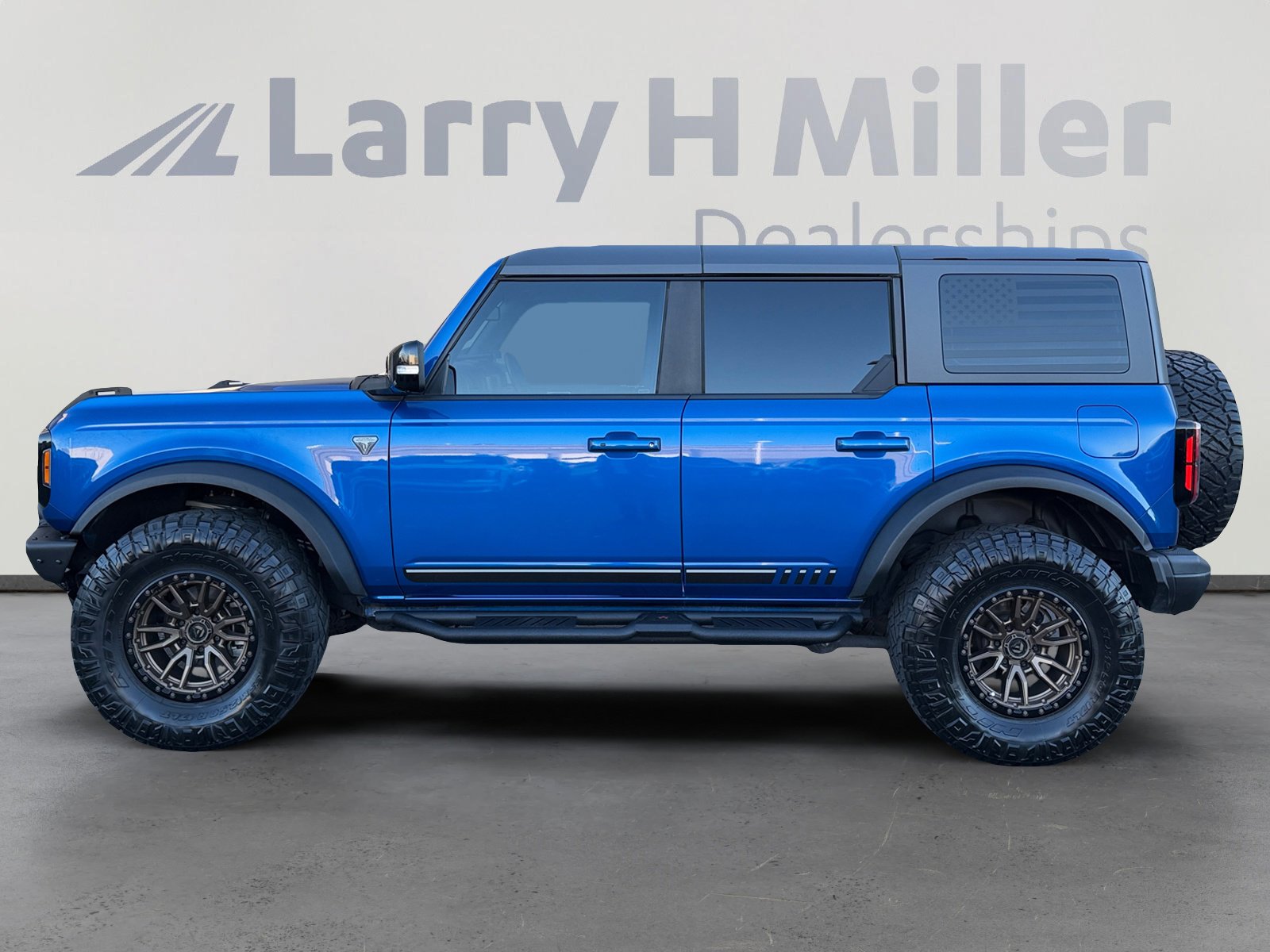 Used 2021 Ford Bronco First Edition image 2
