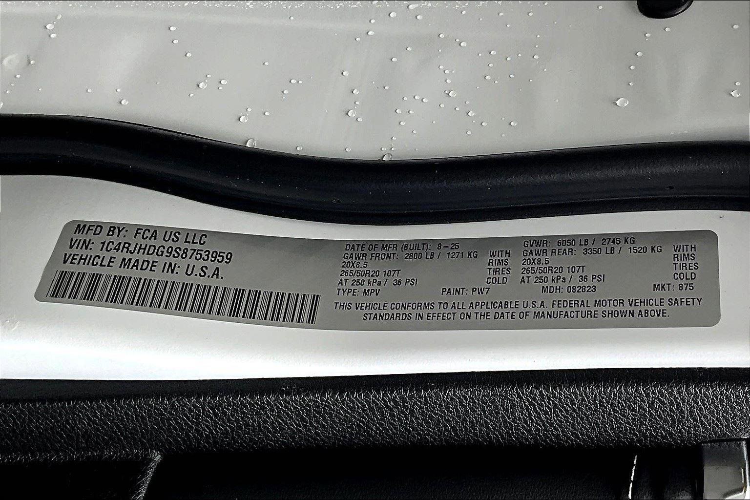 New 2025 Jeep Grand Cherokee Overland w/ Trailer Tow Package image 13