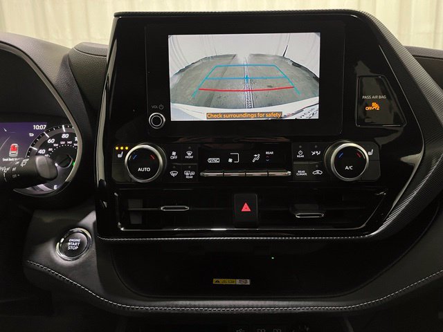 Used 2023 Toyota Highlander XSE AWD/4WD image 23