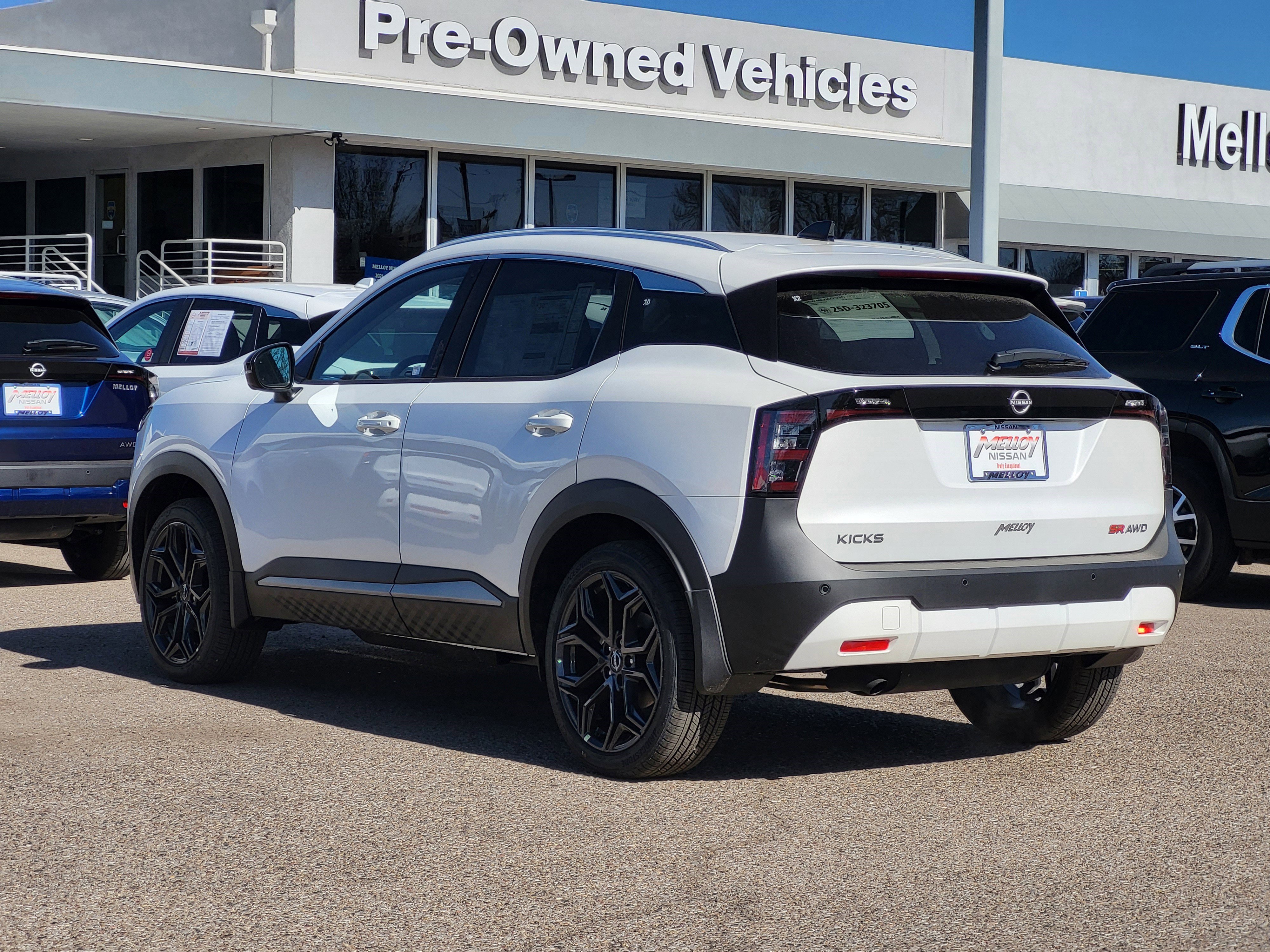 New 2026 Nissan Kicks SR w/ SR Premium Package image 4