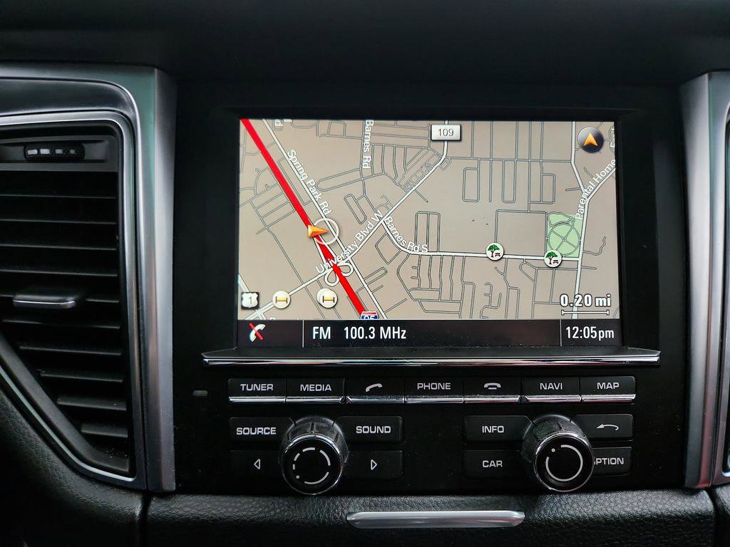 Used 2016 Porsche Macan S image 20