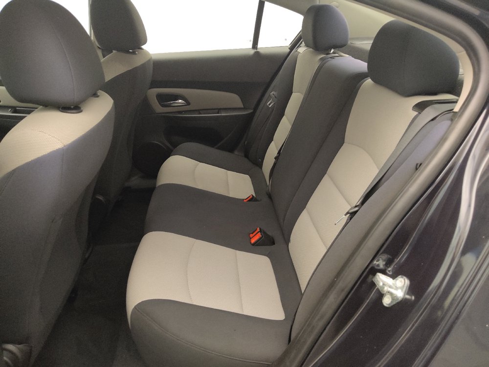 Used 2016 Chevrolet Cruze LS FWD image 18