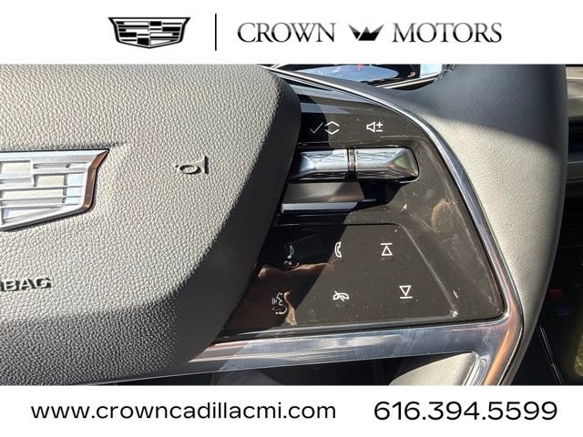 New 2027 Cadillac Vistiq Sport w/ LPO, Floor Liner Package AWD/4WD image 23