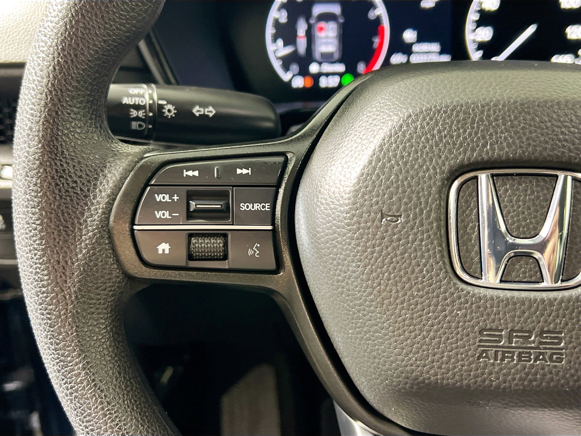 Used 2025 Honda CR-V LX image 18