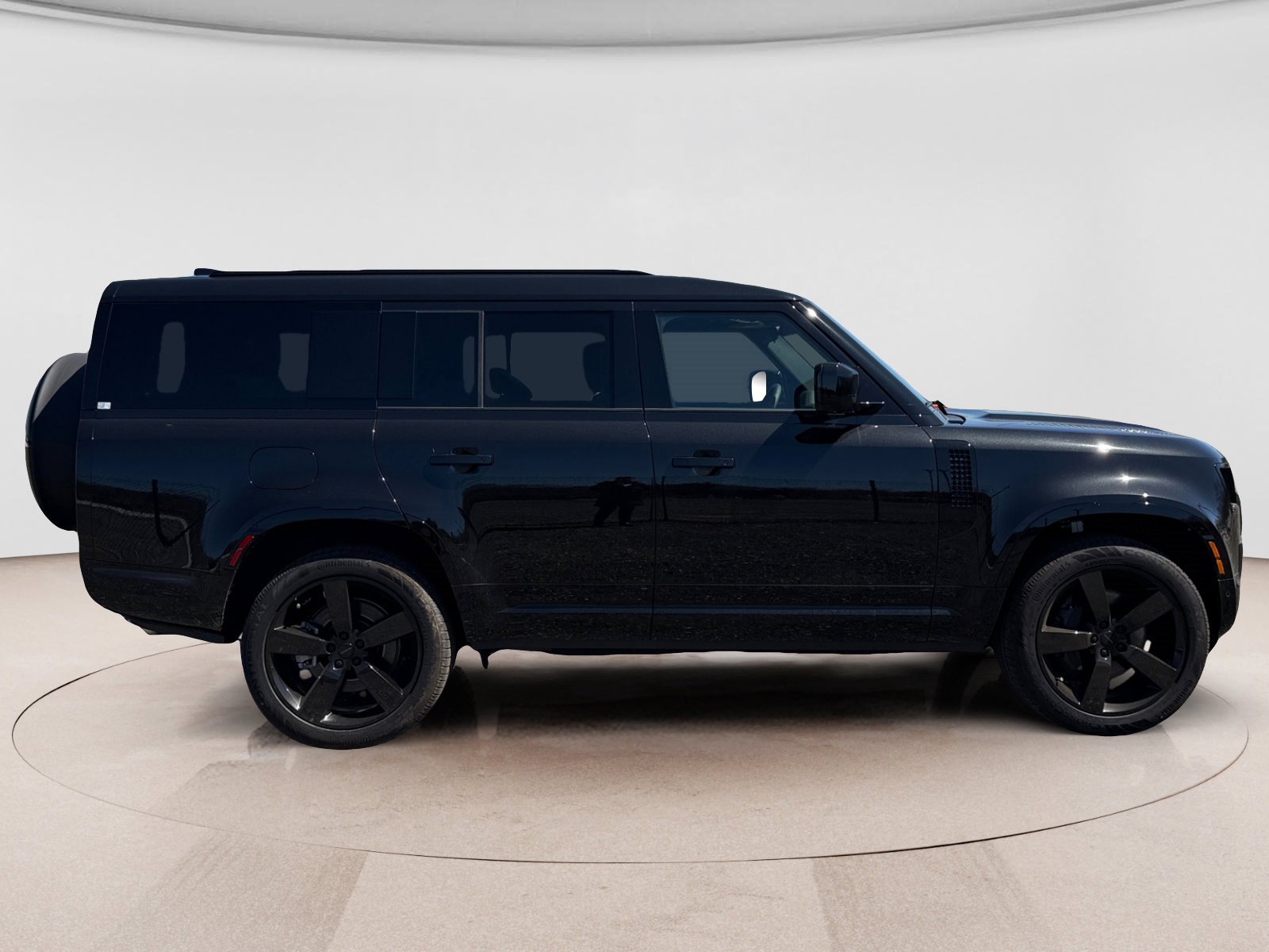 New 2026 Land Rover Defender 130 X-Dynamic SE AWD/4WD image 6