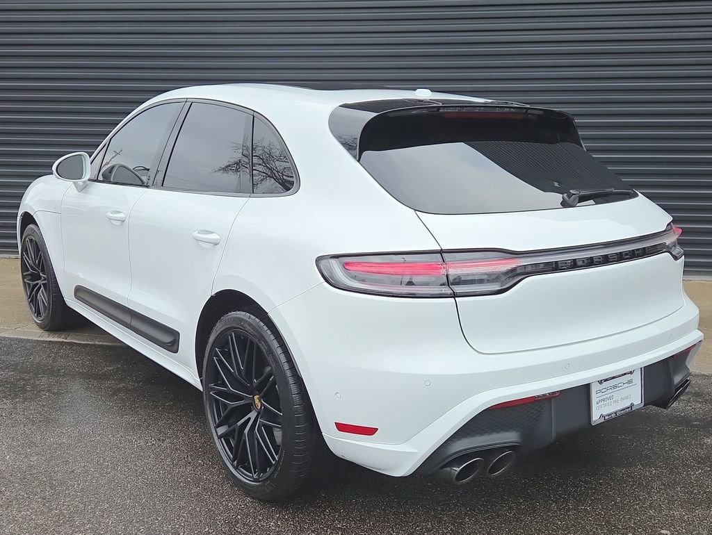 Certified 2026 Porsche Macan GTS image 3