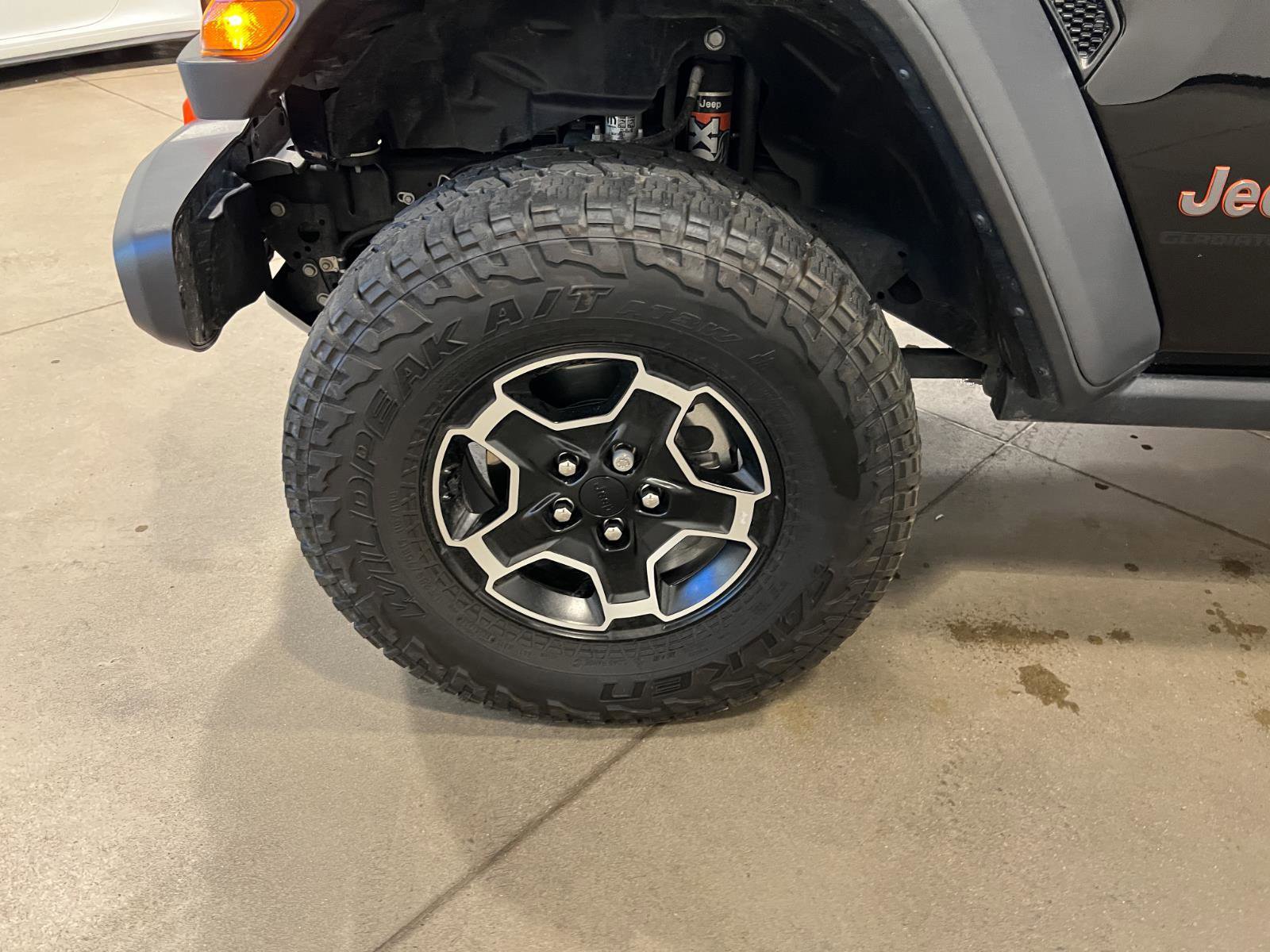 Used 2023 Jeep Gladiator Mojave w/ LED Lighting Group image 38