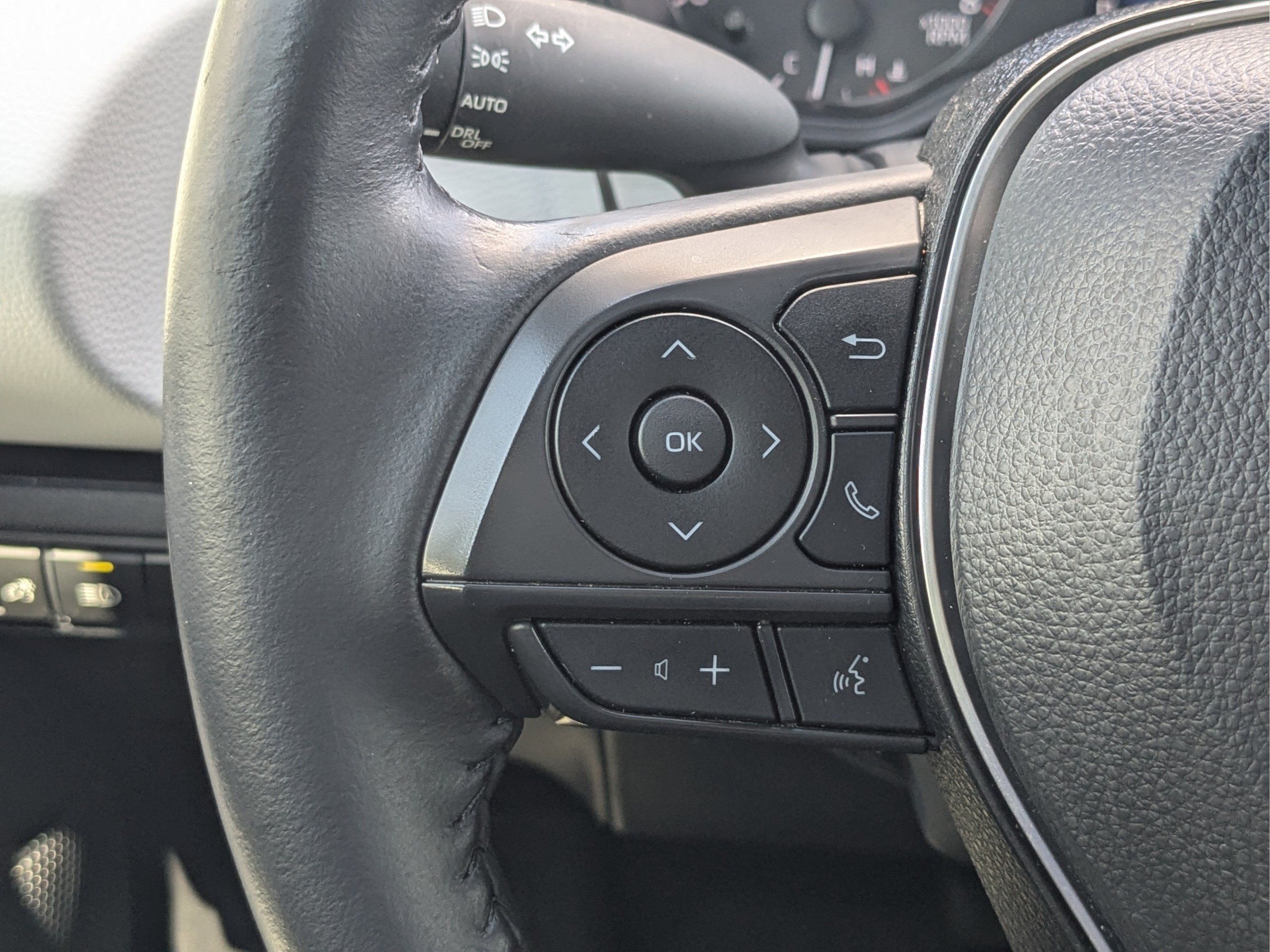 Used 2024 Toyota Corolla SE FWD image 23