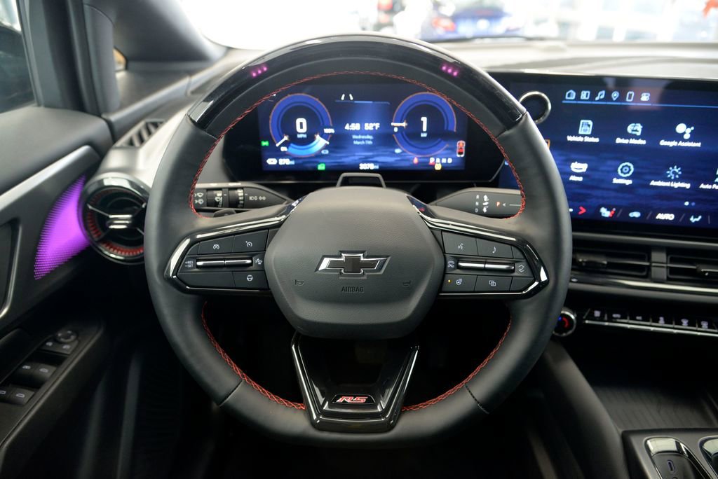 Used 2024 Chevrolet Equinox EV RS image 18