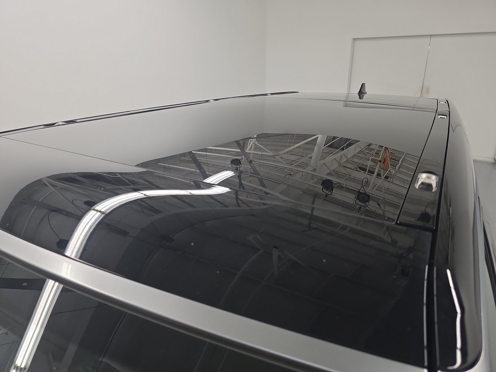 Used 2022 Rivian R1S Launch Edition AWD/4WD image 13