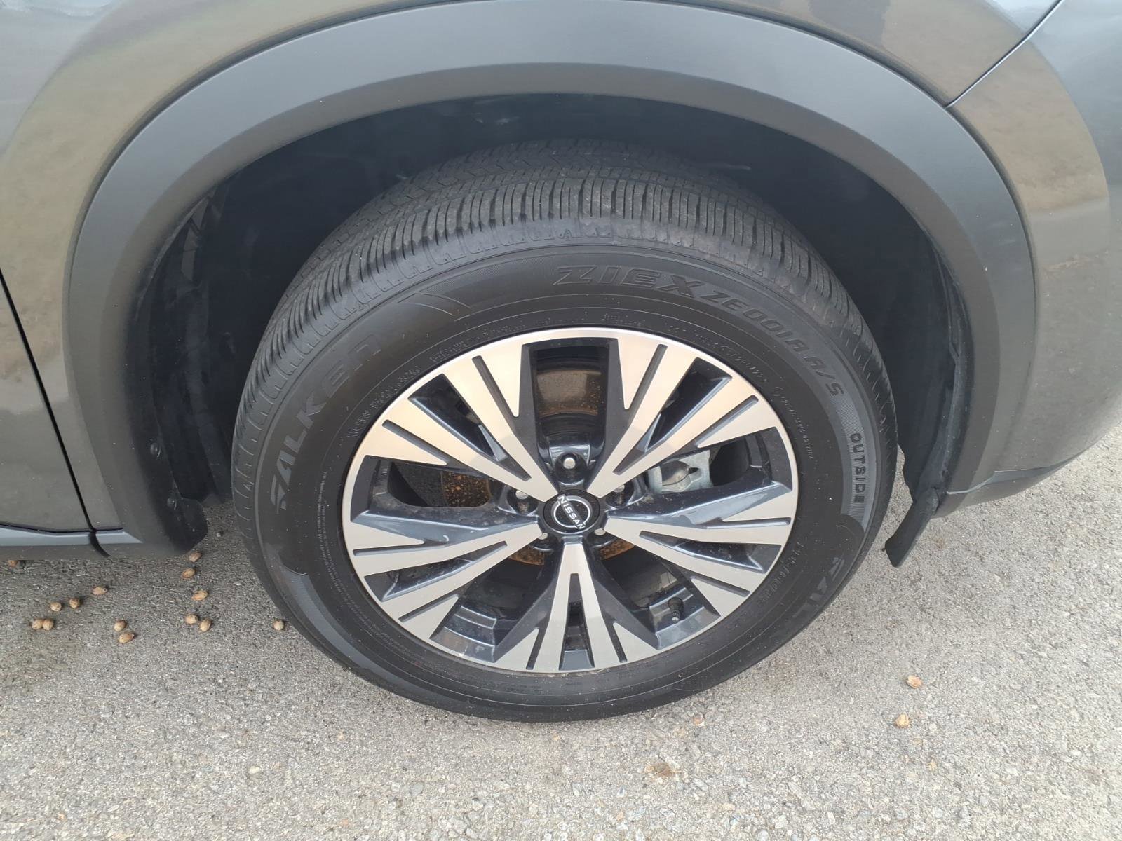 Certified 2023 Nissan Rogue SV image 5