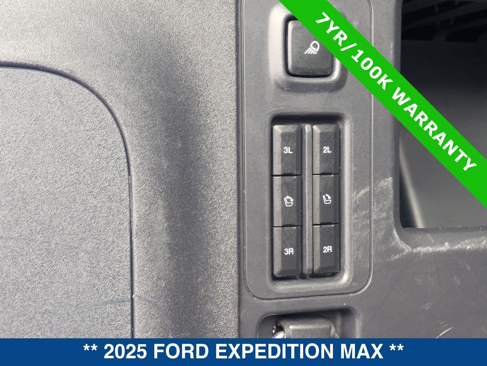 Certified 2025 Ford Expedition Max Platinum w/ Stealth Appearance Package AWD/4WD image 16