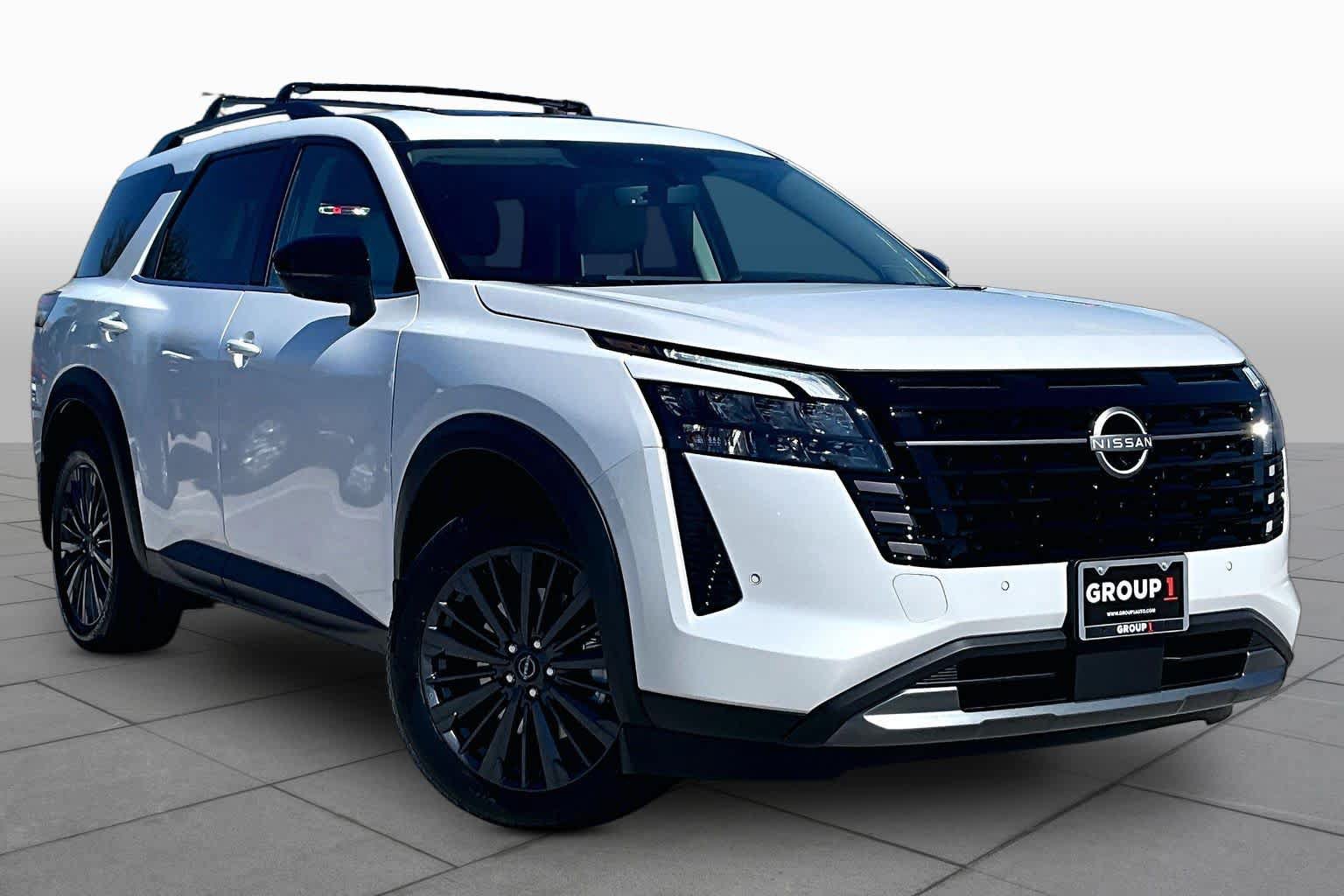 New 2026 Nissan Pathfinder SL FWD image 2