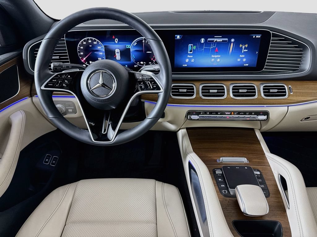 Used 2026 Mercedes-Benz GLE 450e 4MATIC w/ Winter Package image 23