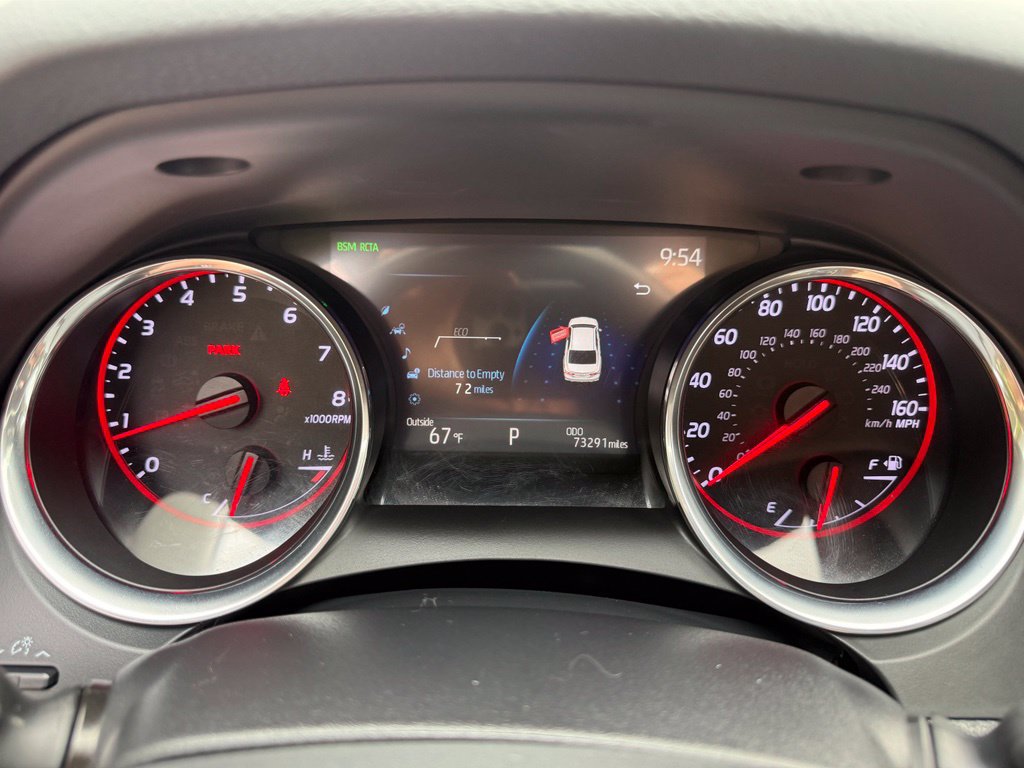 Used 2019 Toyota Camry XSE FWD image 31