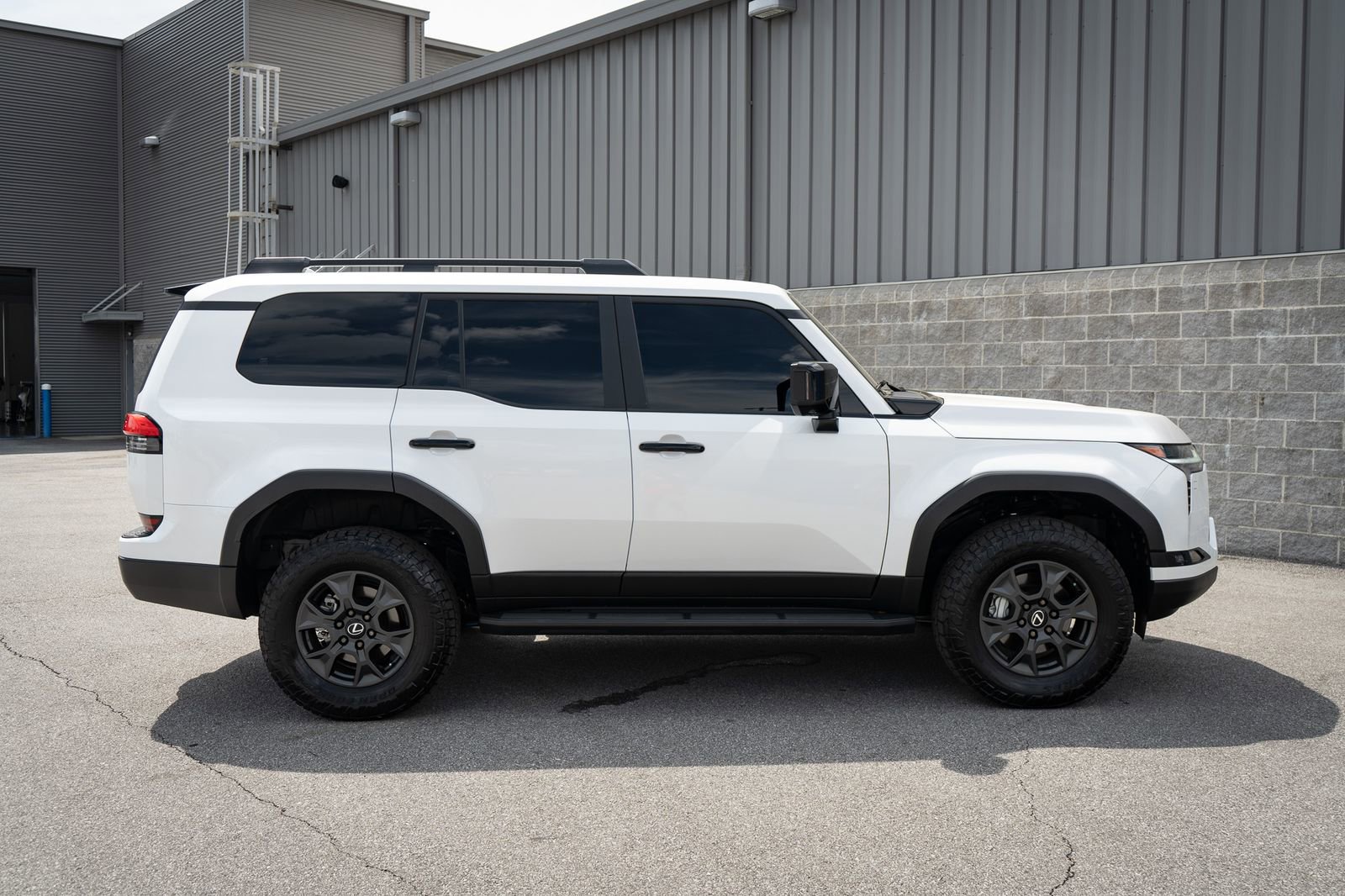 Used 2025 Lexus GX 550 AWD/4WD image 19