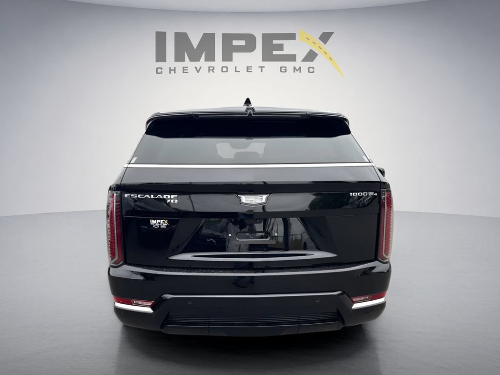Used 2025 Cadillac Escalade IQ Luxury 2 w/ LPO, Premium Carpet Package AWD/4WD image 4