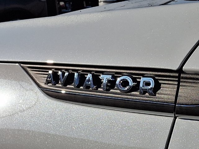 New 2026 Lincoln Aviator AWD image 21