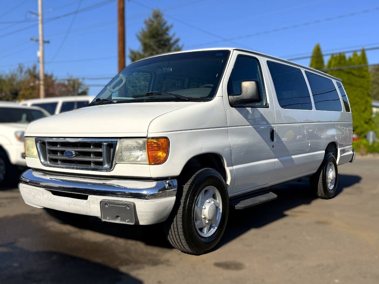 Used 2005 Ford E-350 and Econoline 350 XL