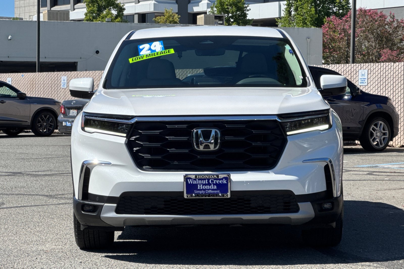 Used 2024 Honda Pilot EX-L image 6