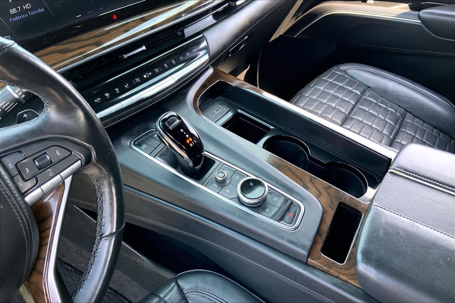 Used 2021 Cadillac Escalade Sport Platinum AWD/4WD image 14