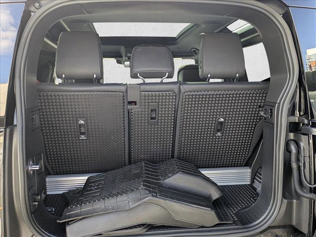 Certified 2023 Land Rover Defender 90 V8 image 6