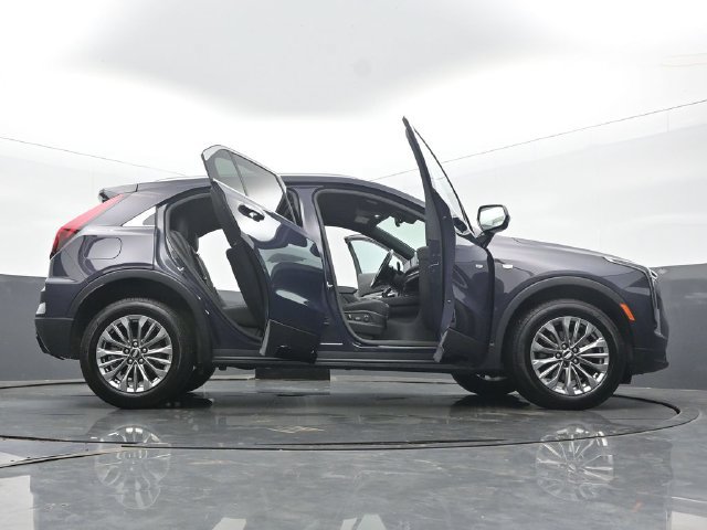 Certified 2025 Cadillac XT4 Premium Luxury FWD image 55