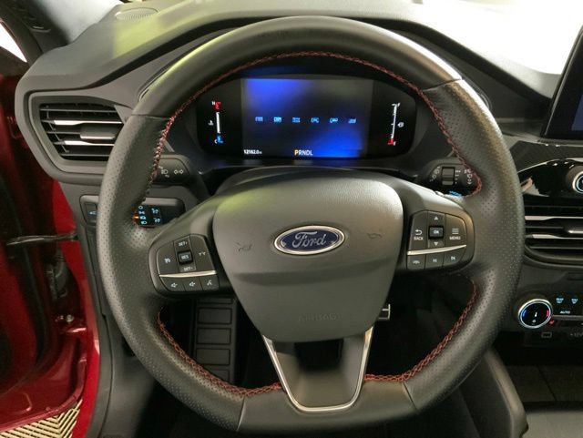 Used 2024 Ford Escape ST-Line w/ Cold Weather Package FWD image 15