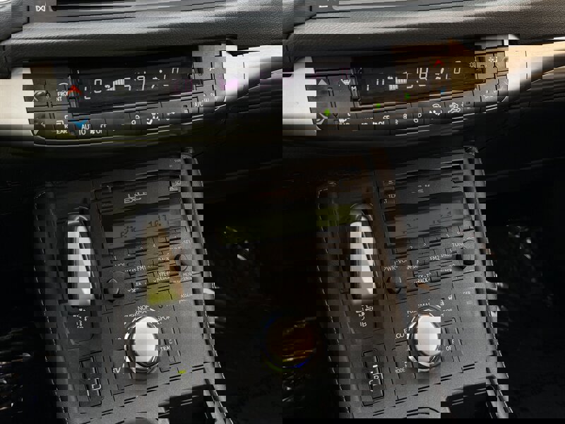 Used 2015 Lexus CT 200h image 64