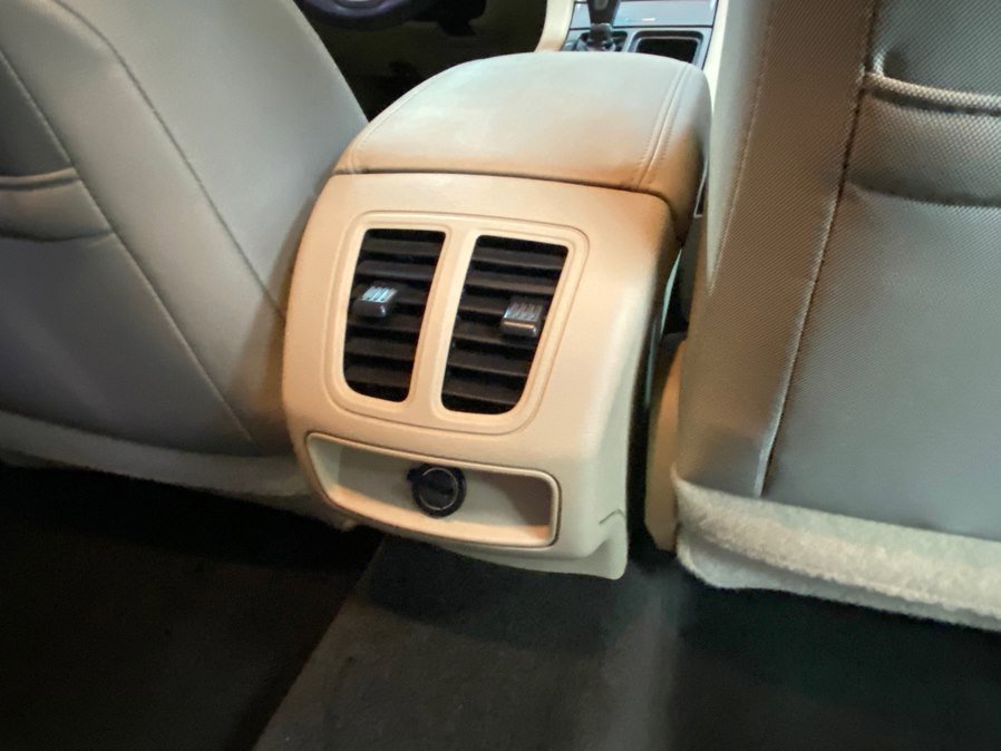 Used 2013 Ford Taurus SE image 34