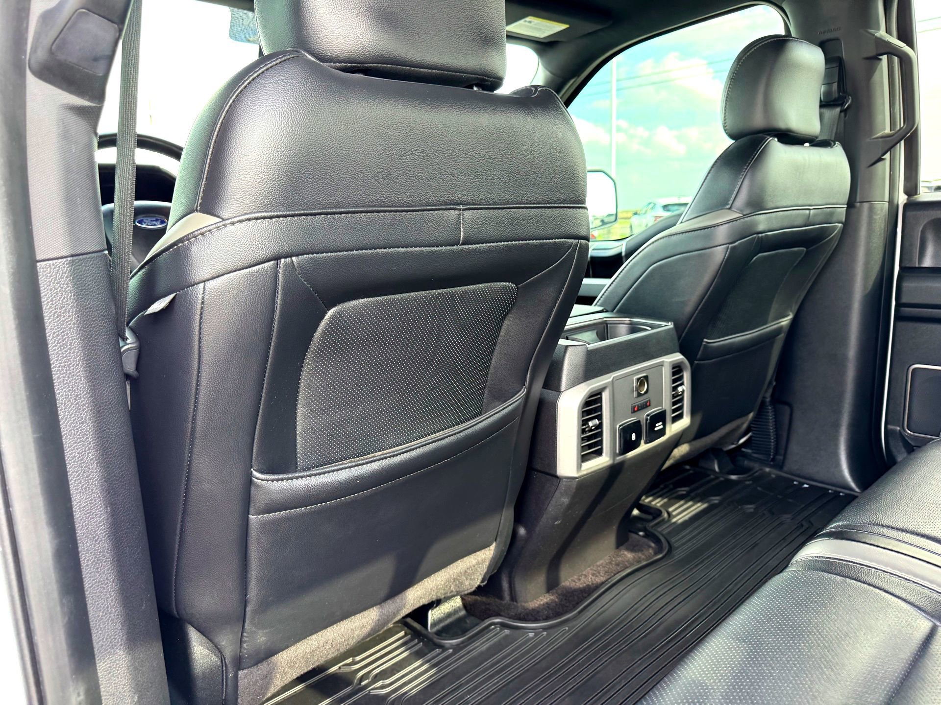 Used 2017 Ford F150 Raptor w/ Equipment Group 802A Luxury image 19