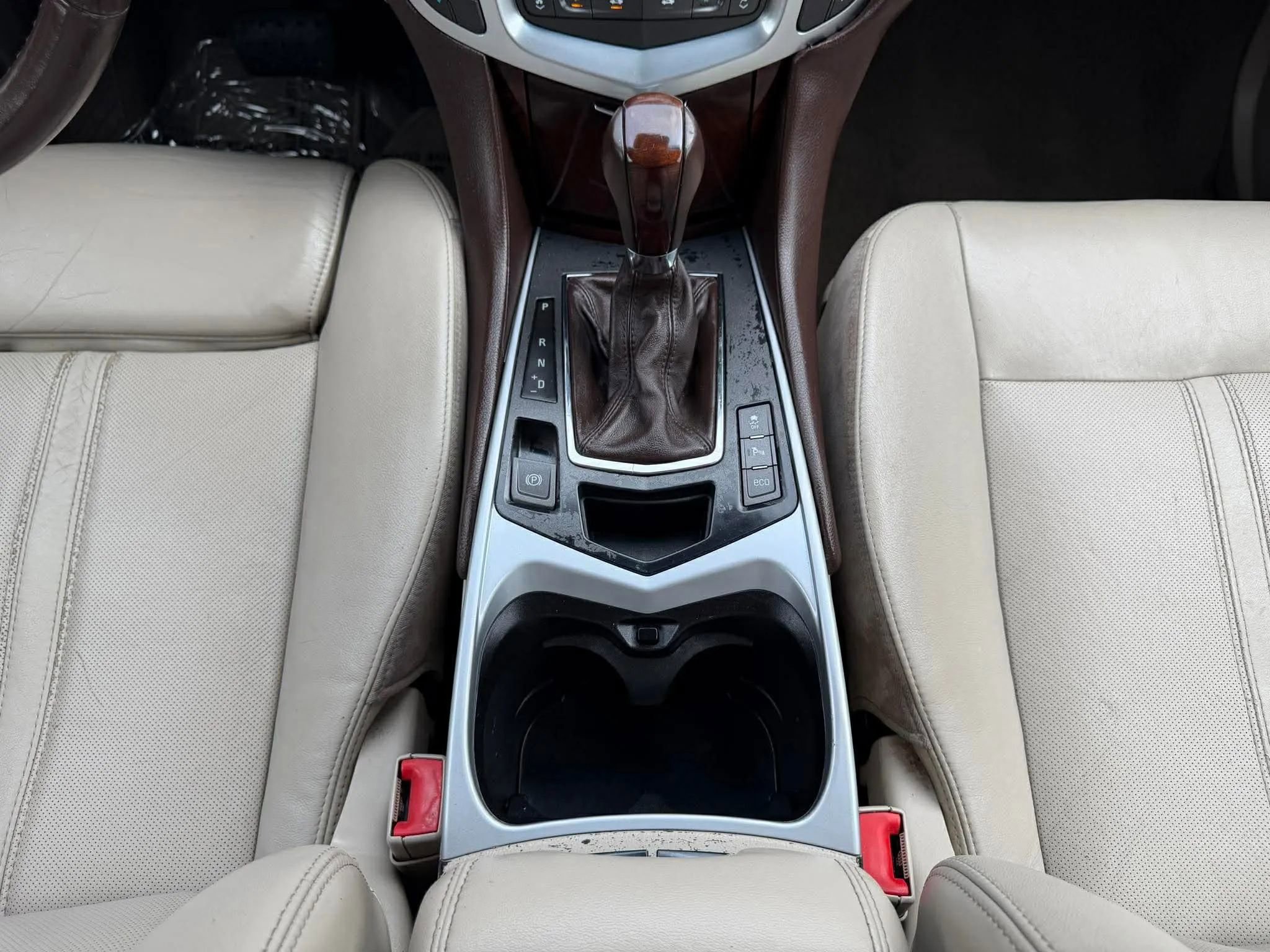 Used 2012 Cadillac SRX Luxury image 24