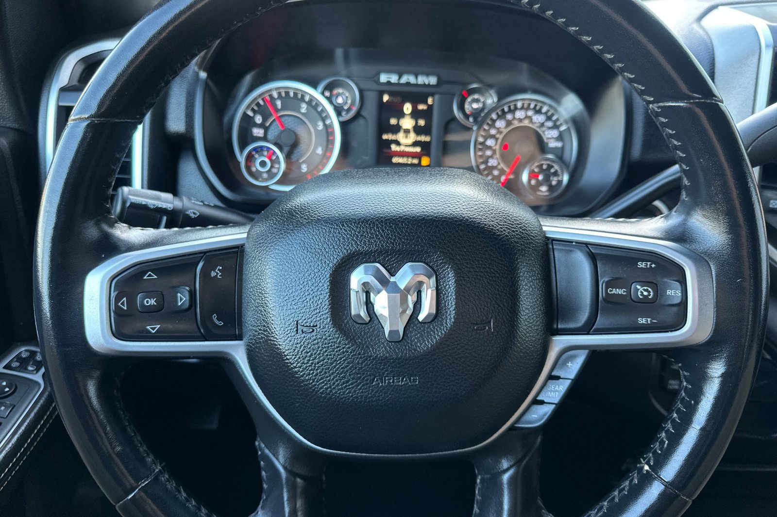 Used 2024 RAM 3500 Big Horn image 23