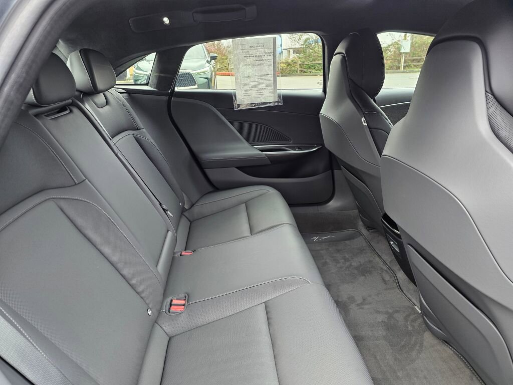 Used 2024 Lucid Air Touring image 15
