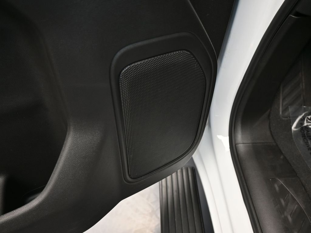 Used 2025 Chevrolet Silverado 1500 Custom image 14