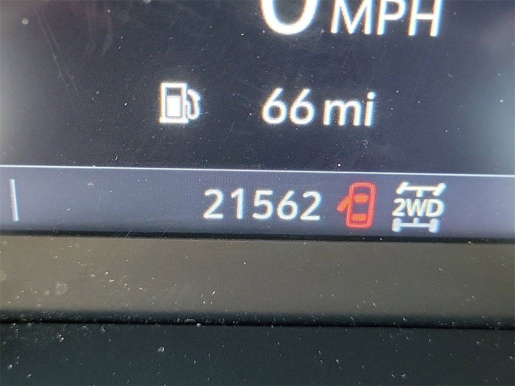 Used 2023 Buick Encore GX Select image 24